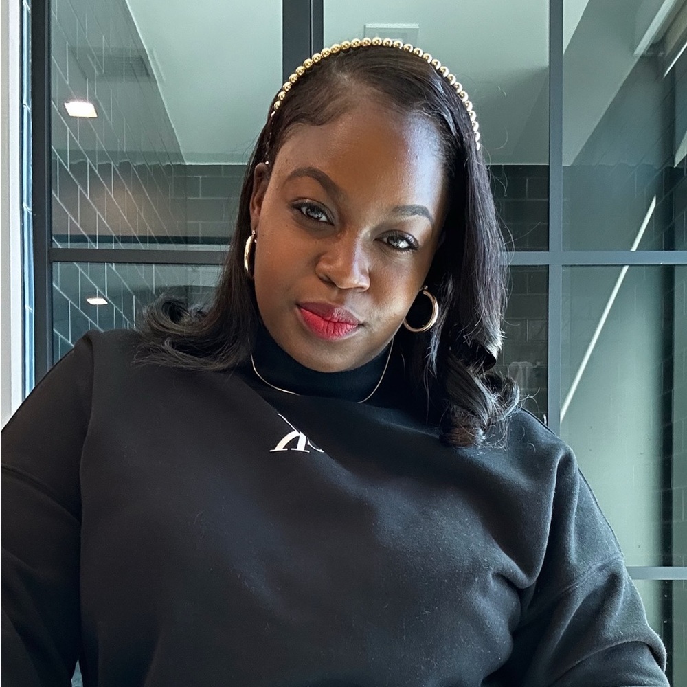 Meet your Posher, Martneshia